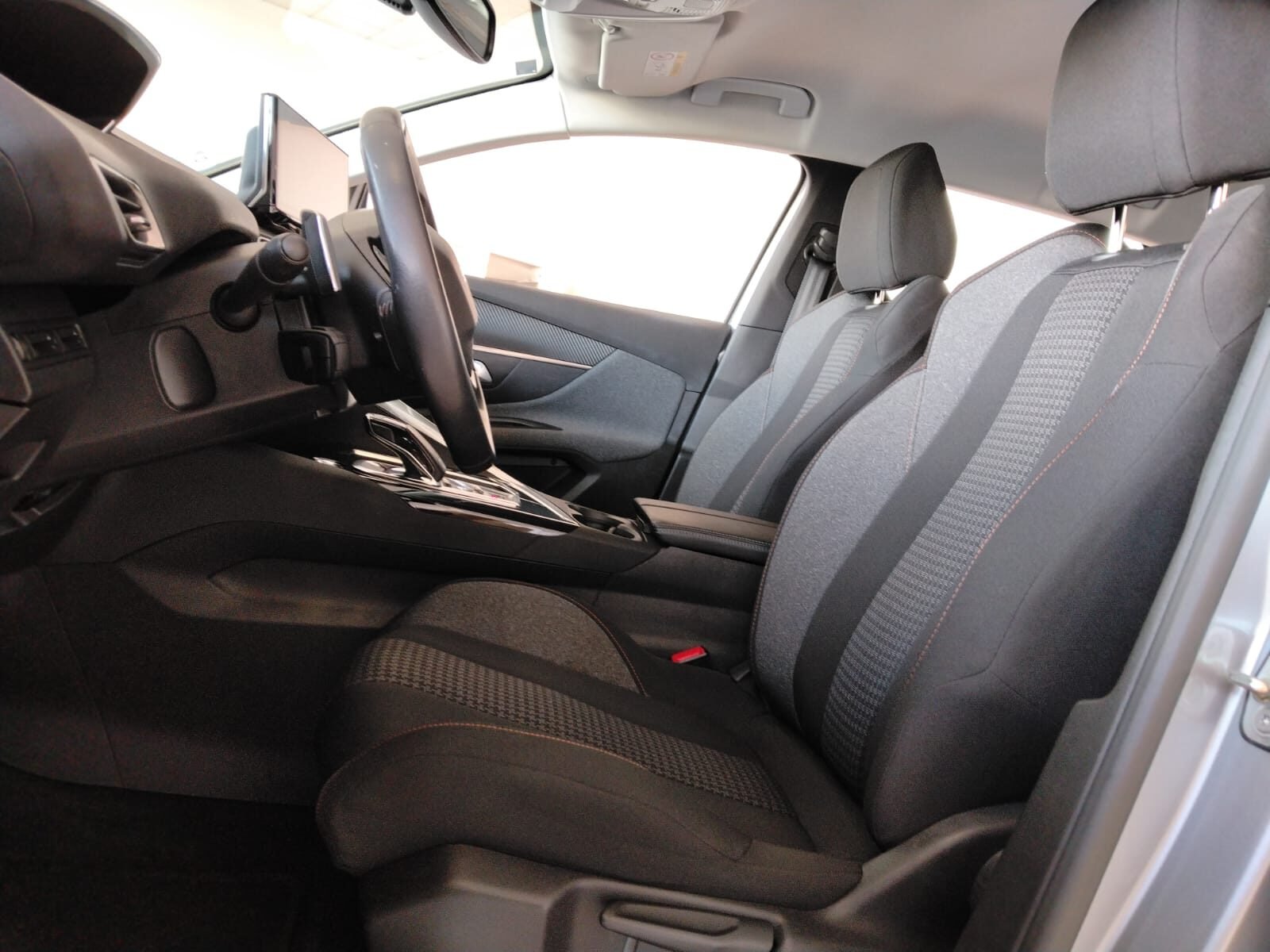 PEUGEOT 3008 AUTOMATICO TURBO GASOLINA