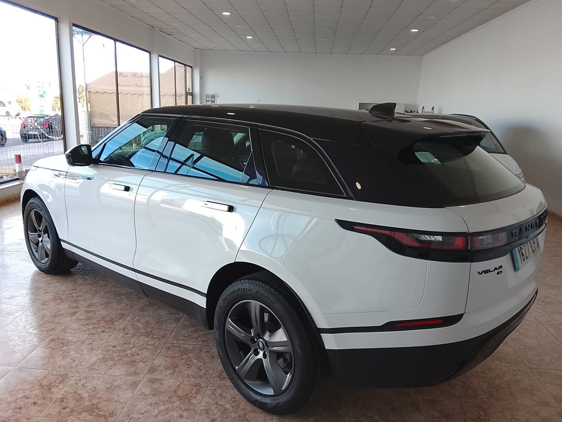 LAND-ROVER Range Rover Velar Automático Hibrido Diesel 