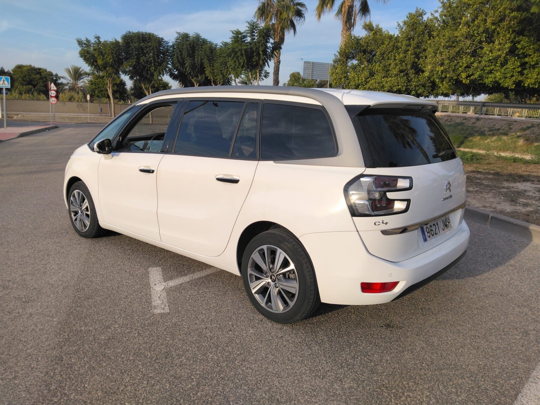 CITROEN  7 Plazas Automático Turbo Gasolina 165CV