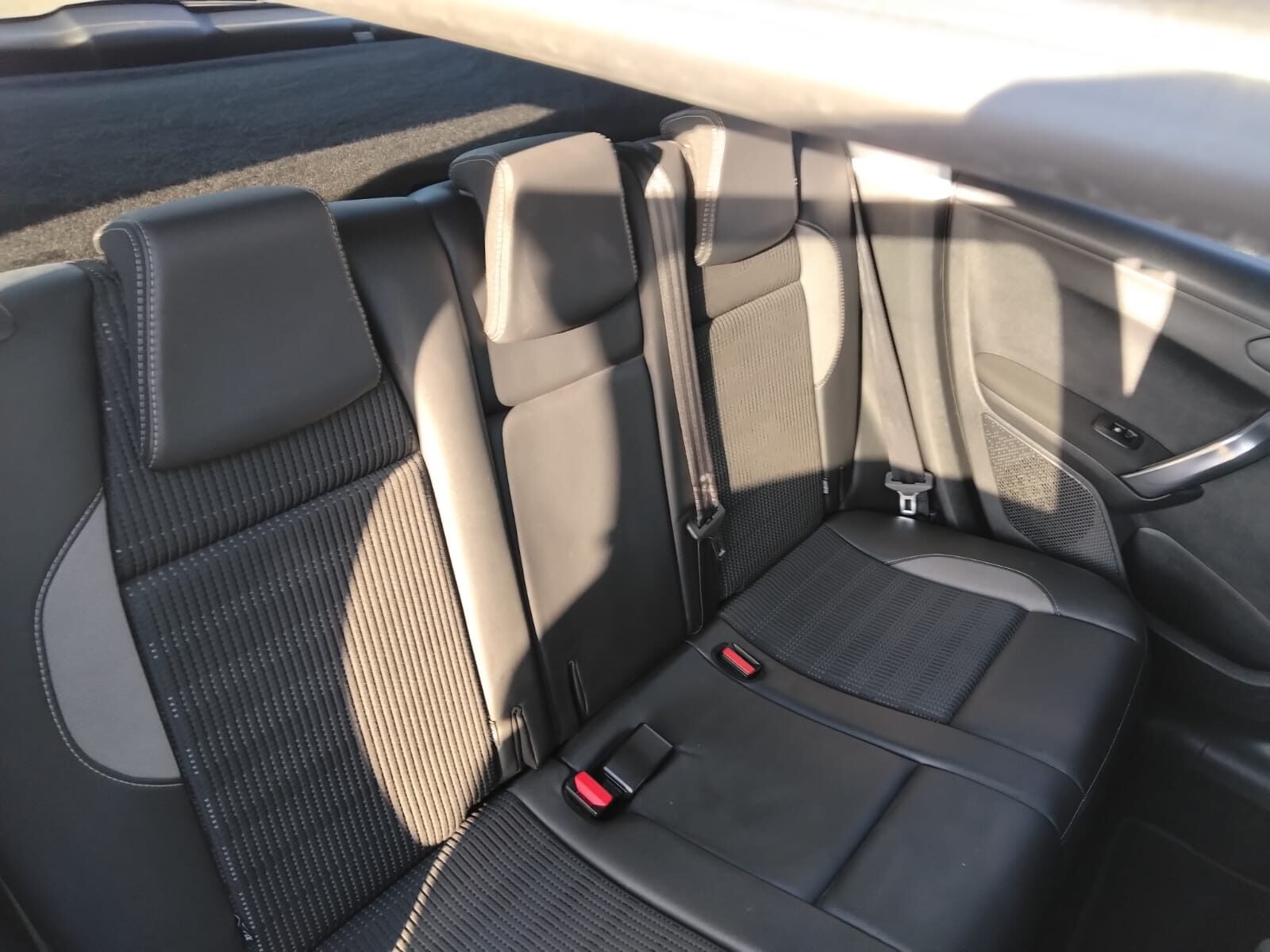 PEUGEOT 2008 Turbo gasolina automático 2018