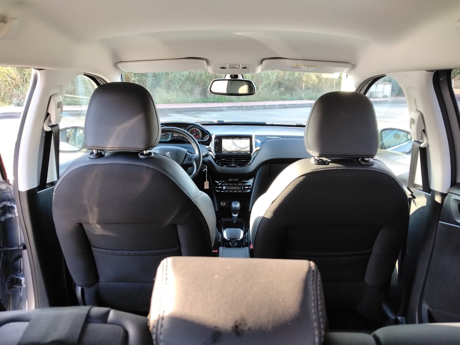 PEUGEOT 2008 Turbo gasolina automático 2018