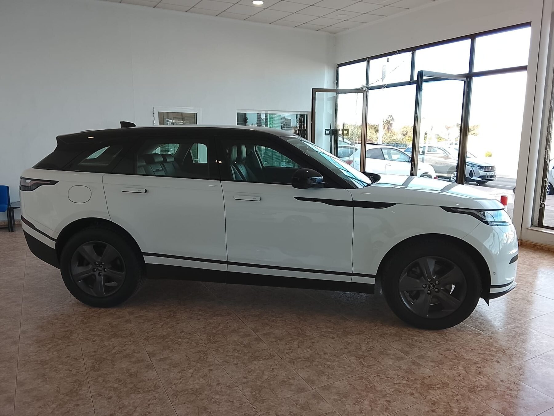 LAND-ROVER Range Rover Velar Automático Hibrido Diesel 