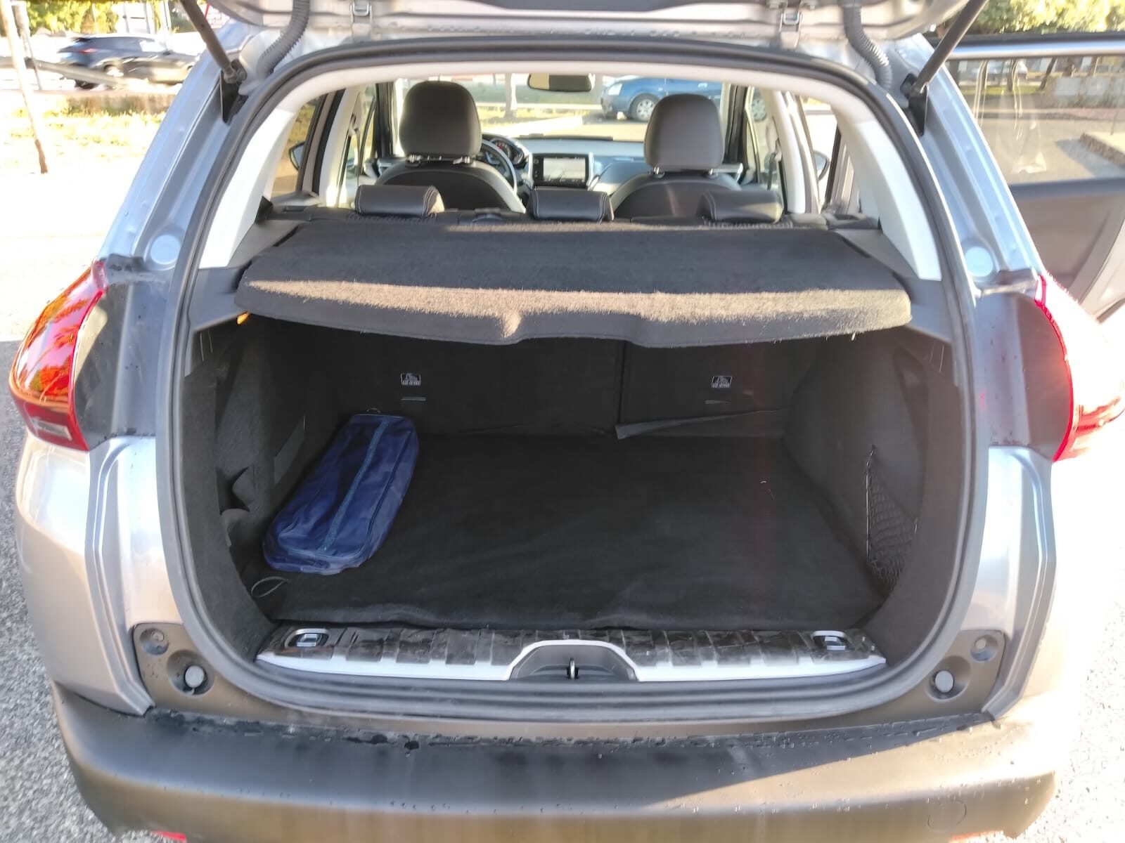 PEUGEOT 2008 Turbo gasolina automático 2018