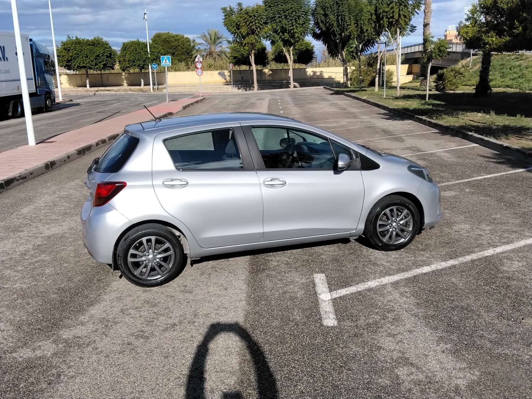 TOYOTA Yaris manual 2015