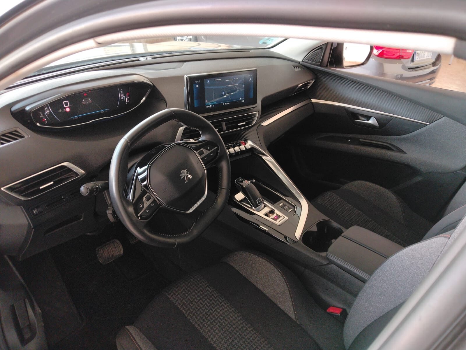 PEUGEOT 3008 AUTOMATICO TURBO GASOLINA