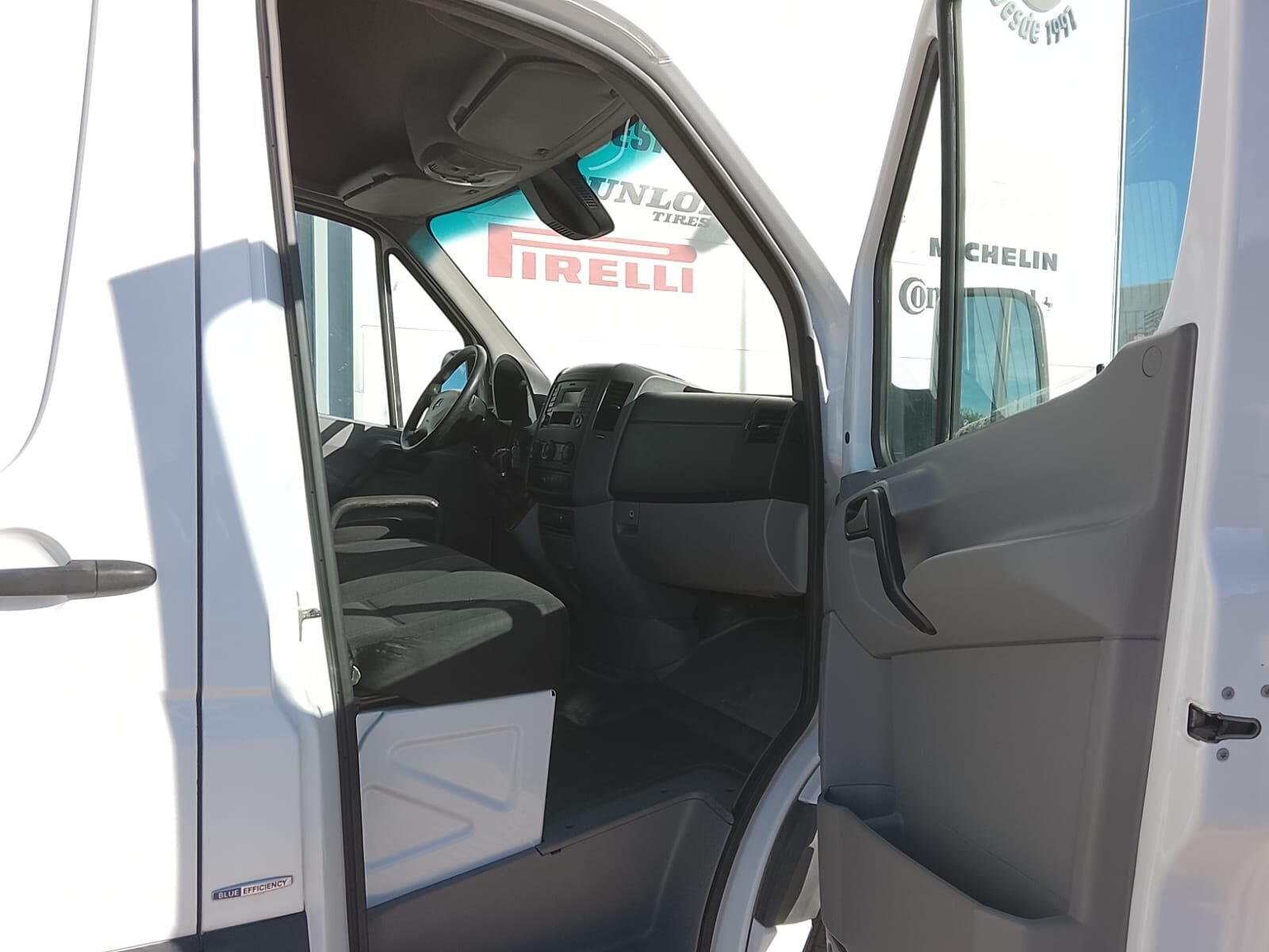 MERCEDES-BENZ Sprinter Furgón Taller Mecánico 516 CDI Automático