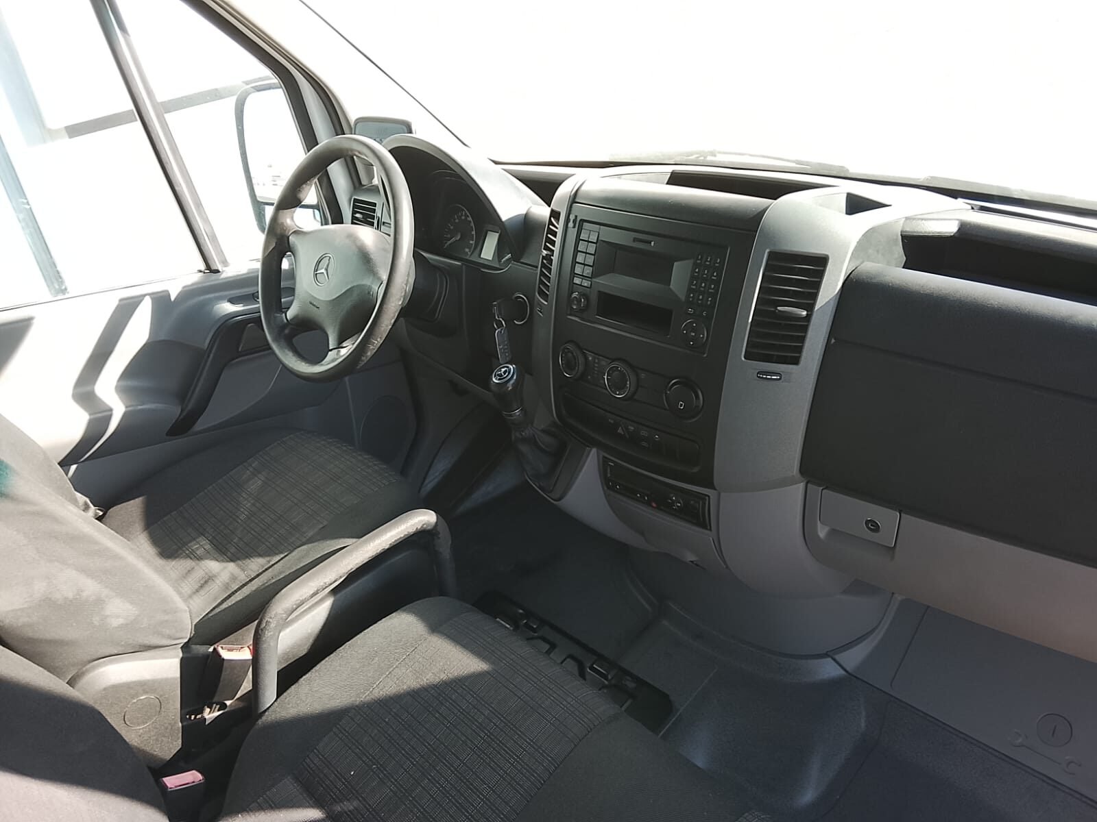 MERCEDES-BENZ Sprinter Furgón Taller Mecánico 516 CDI Automático