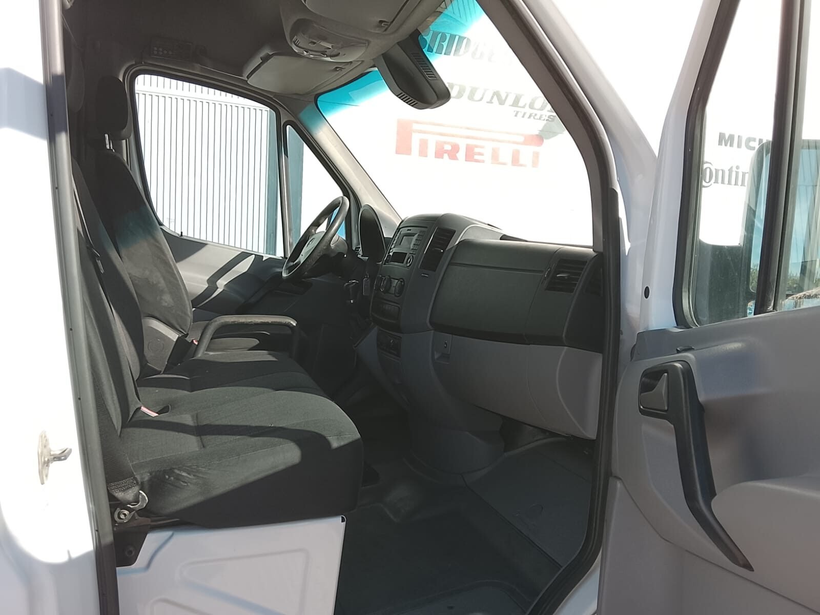 MERCEDES-BENZ Sprinter Furgón Taller Mecánico 516 CDI Automático