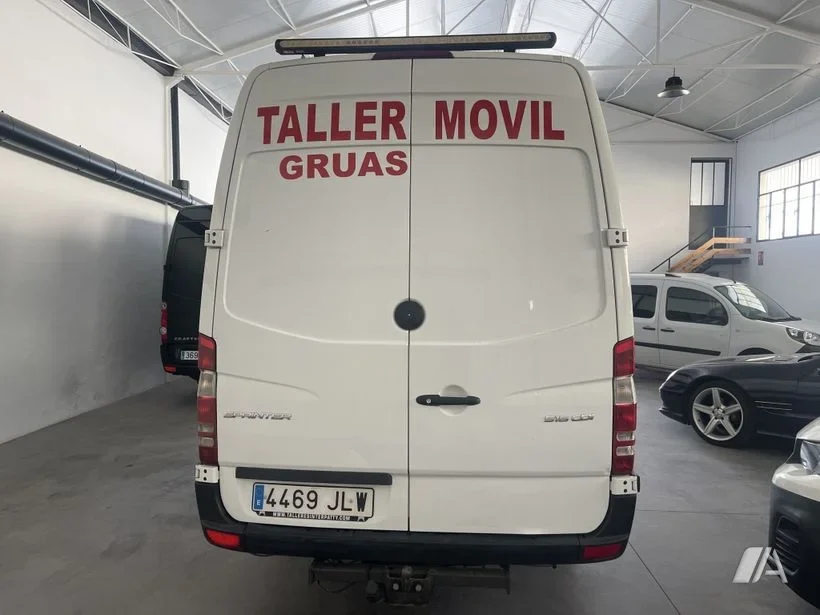 MERCEDES-BENZ Sprinter Furgón Taller Mecánico 516 CDI Automático
