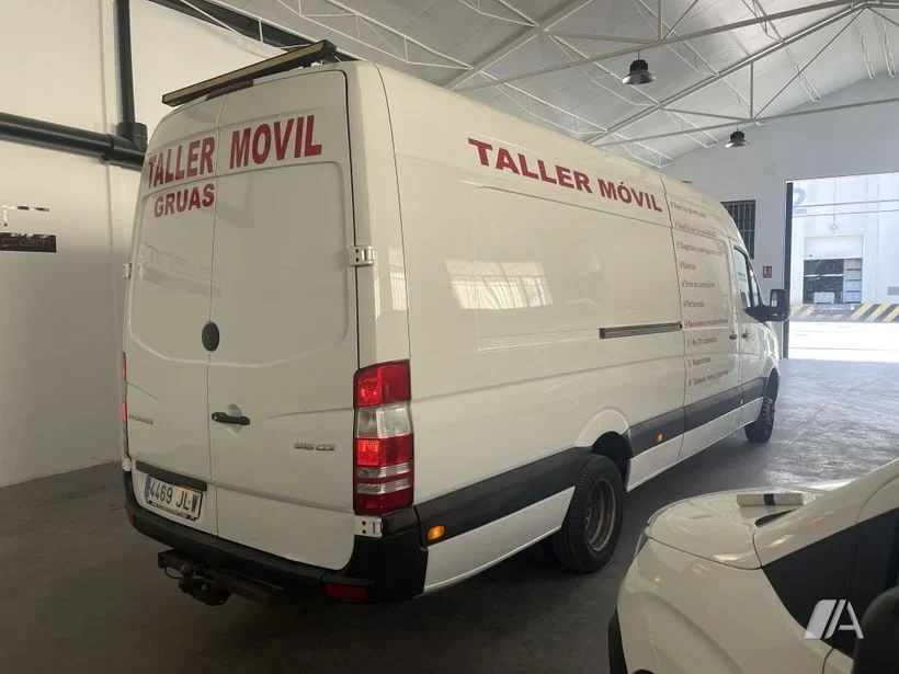 MERCEDES-BENZ Sprinter Furgón Taller Mecánico 516 CDI Automático