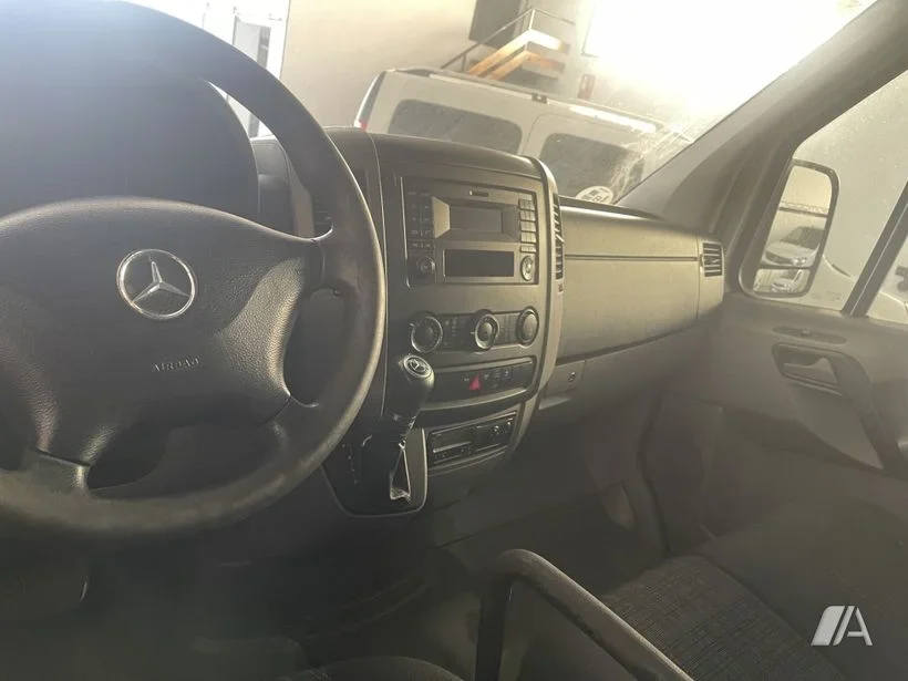 MERCEDES-BENZ Sprinter Furgón Taller Mecánico 516 CDI Automático