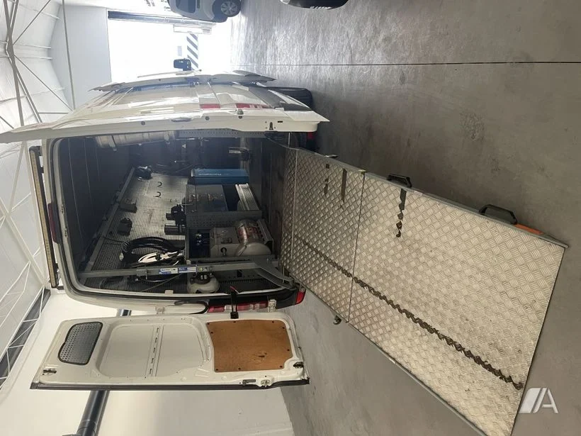 MERCEDES-BENZ Sprinter Furgón Taller Mecánico 516 CDI Automático