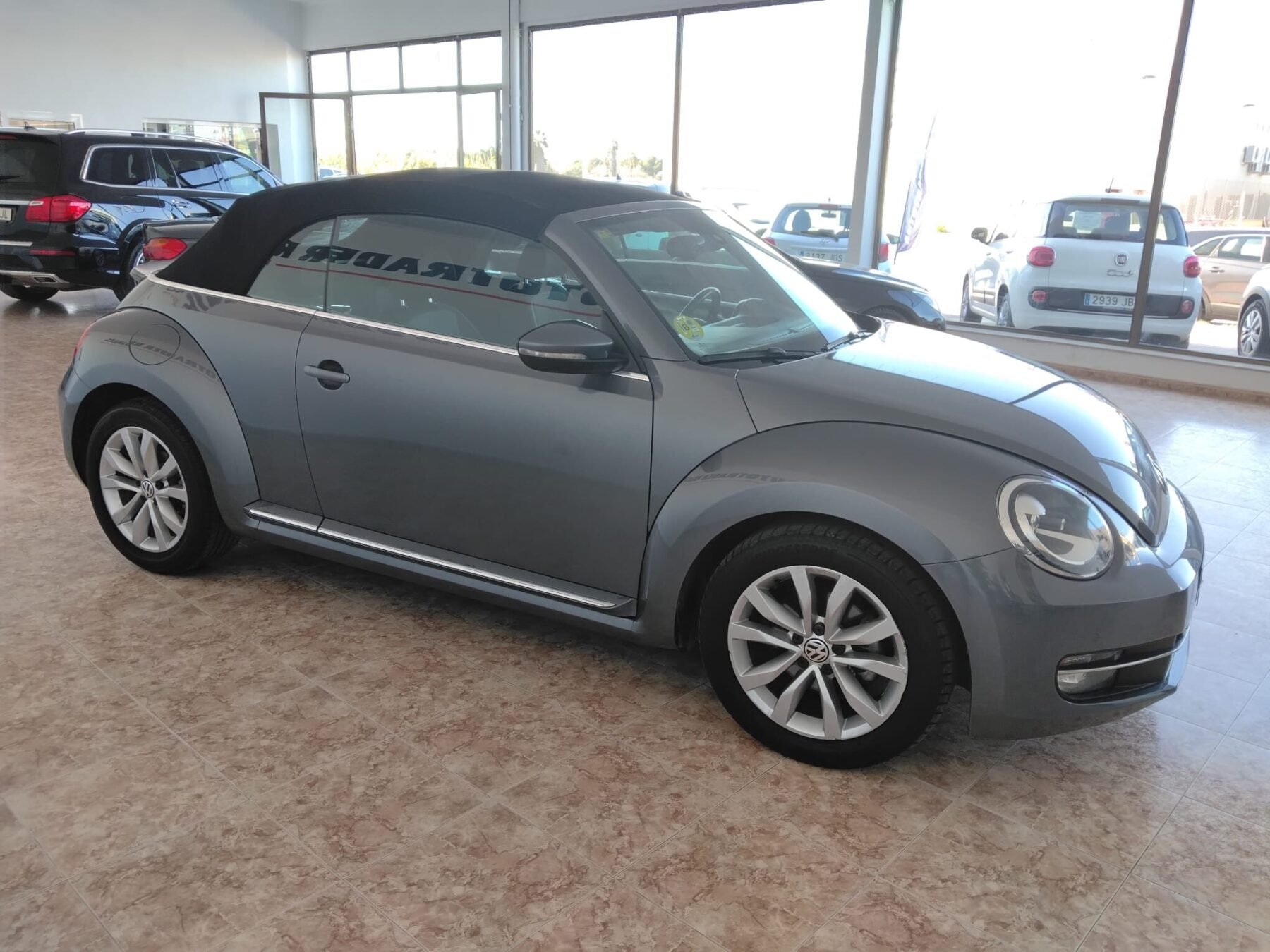 VOLKSWAGEN BEETLE CABRIO AUTOMÁTICO