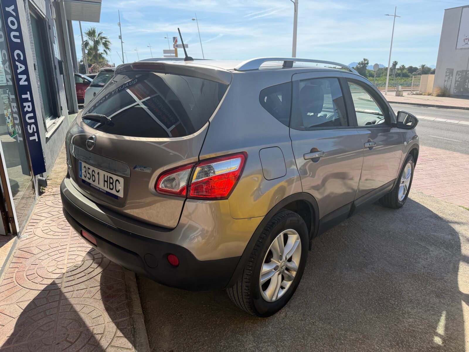 NISSAN QASHQAI