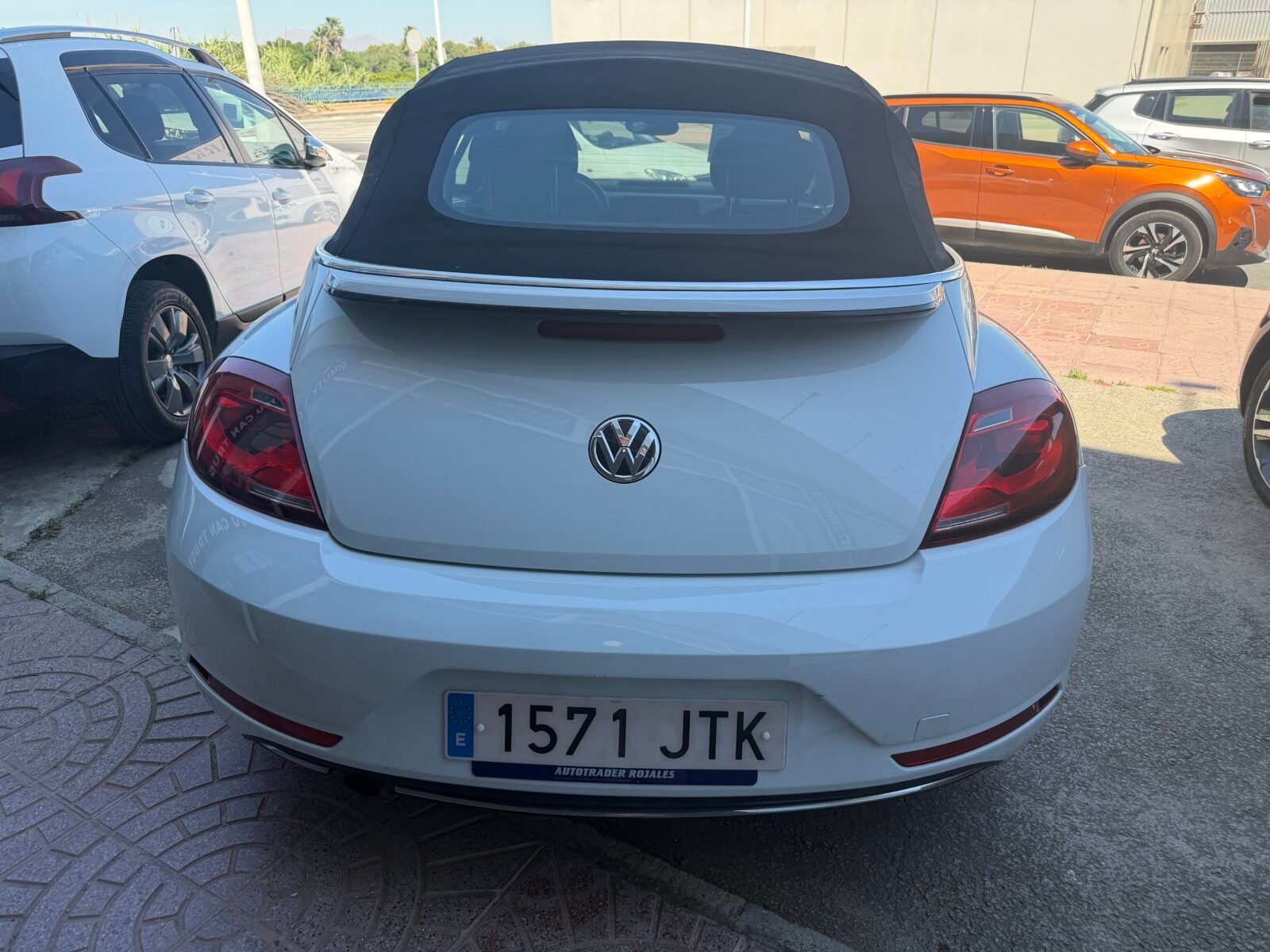 VOLKSWAGEN BEETLE CABRIO