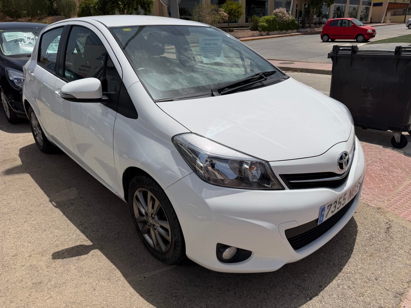 TOYOTA Yaris