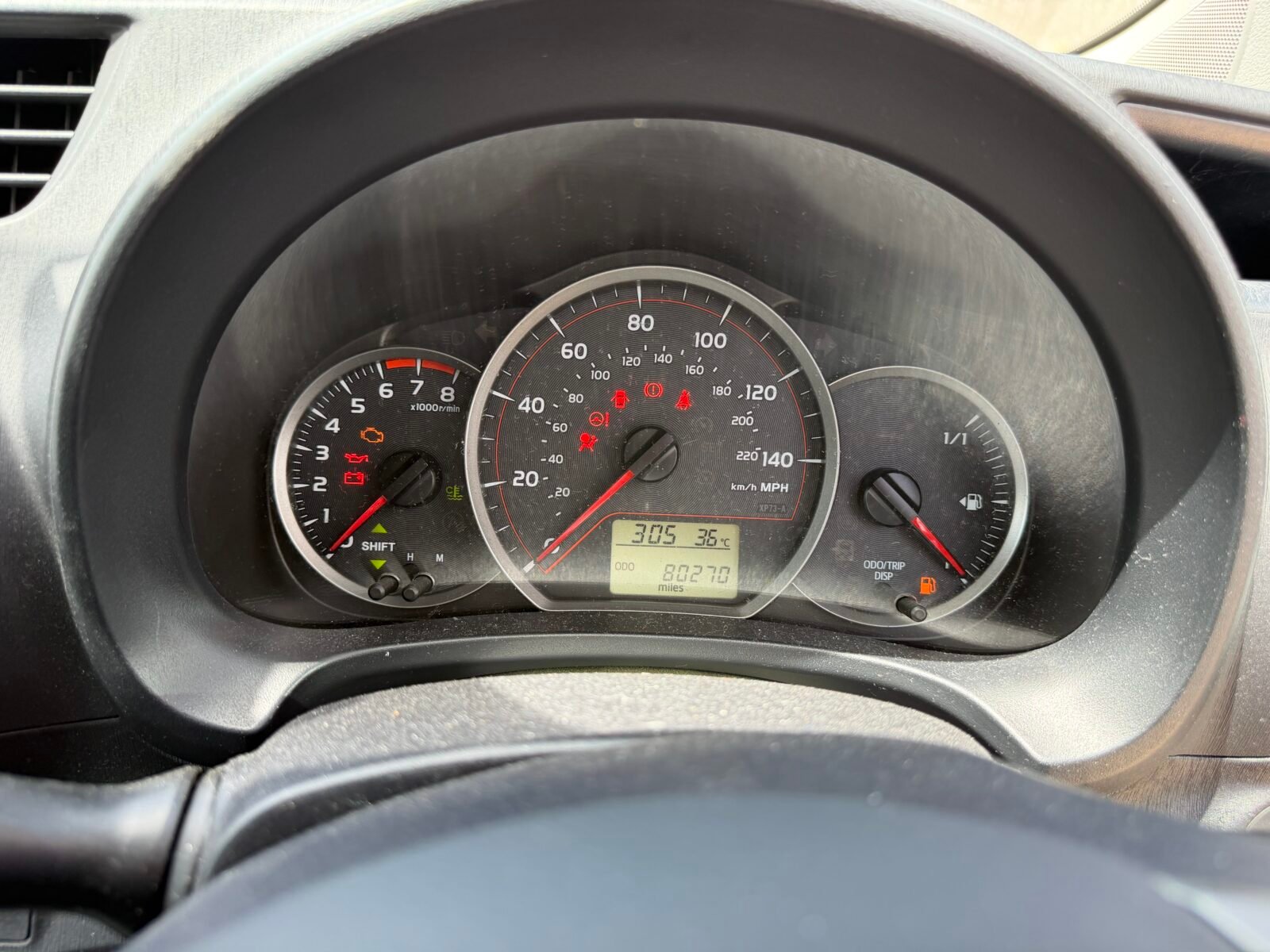 TOYOTA Yaris