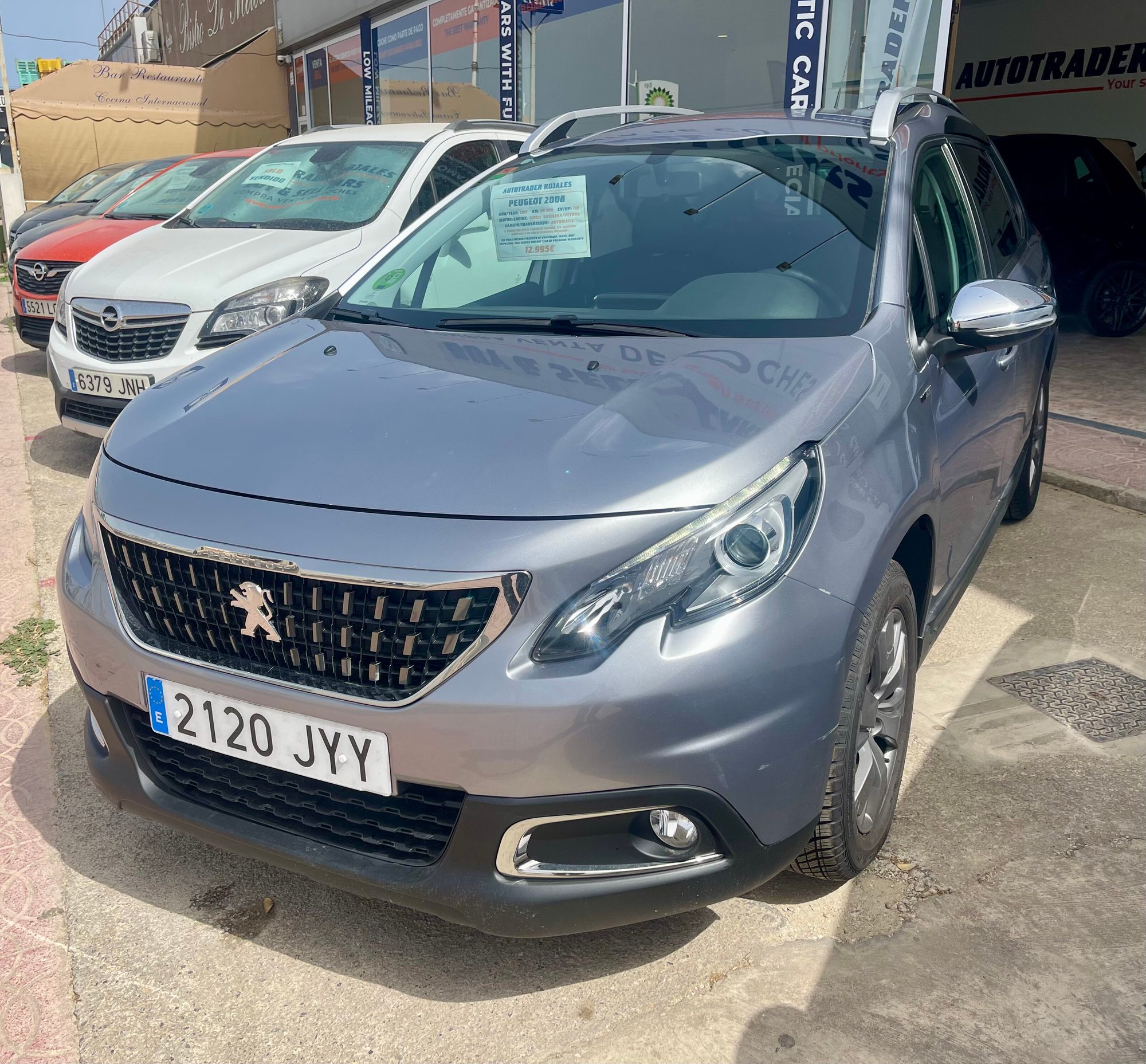 PEUGEOT 2008