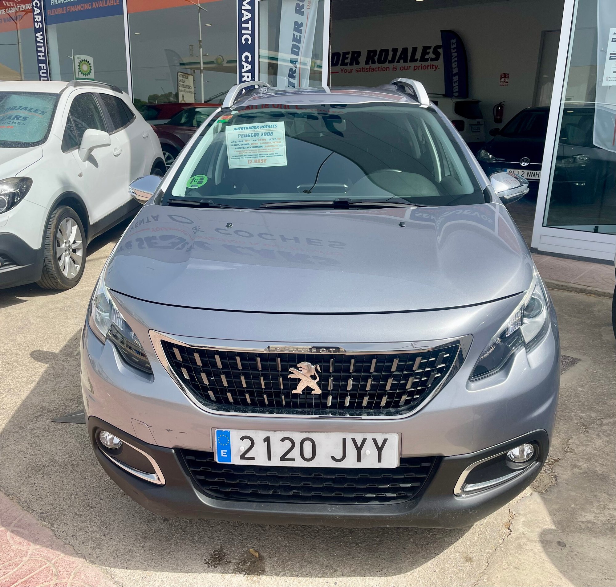 PEUGEOT 2008