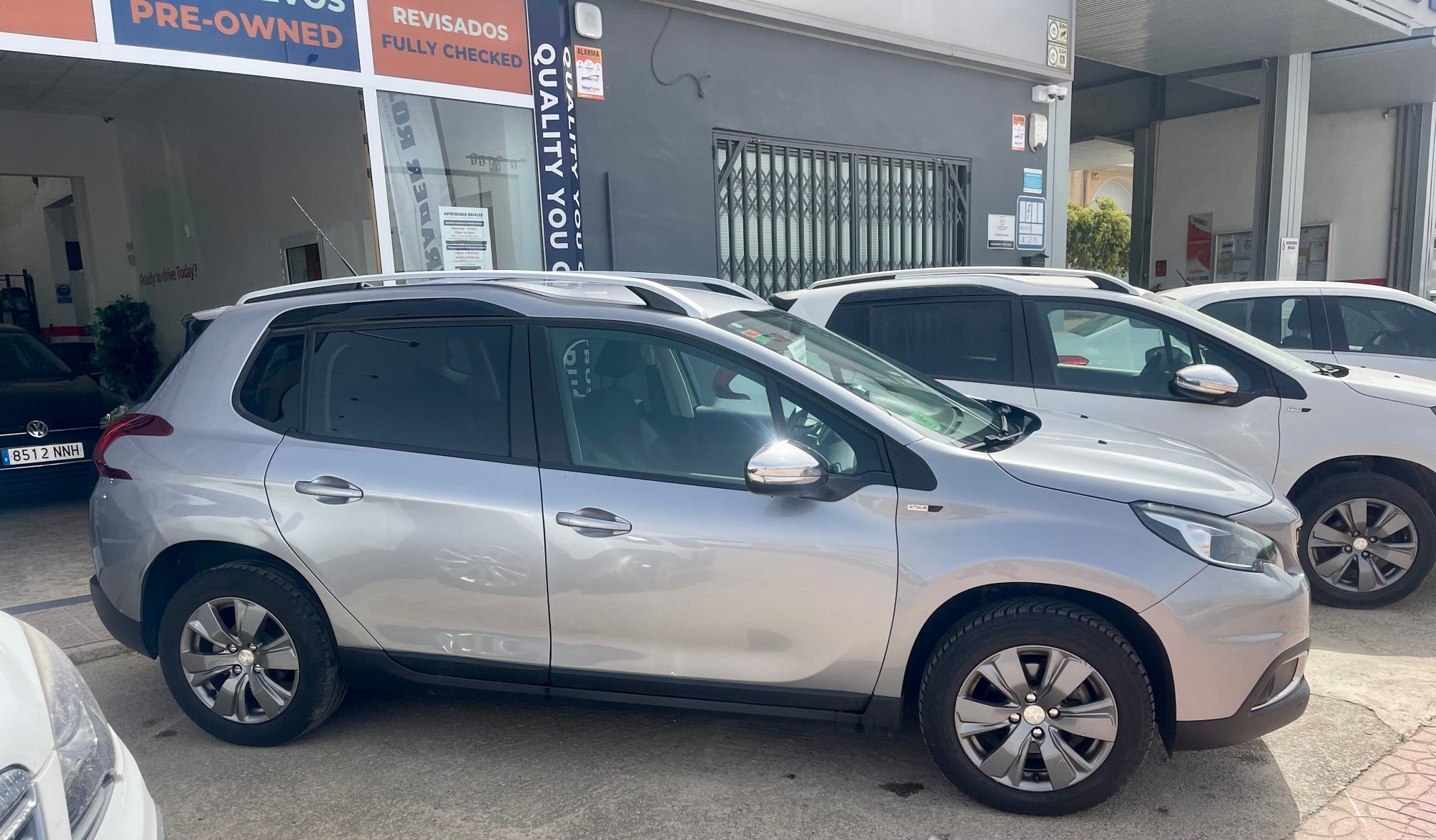 PEUGEOT 2008