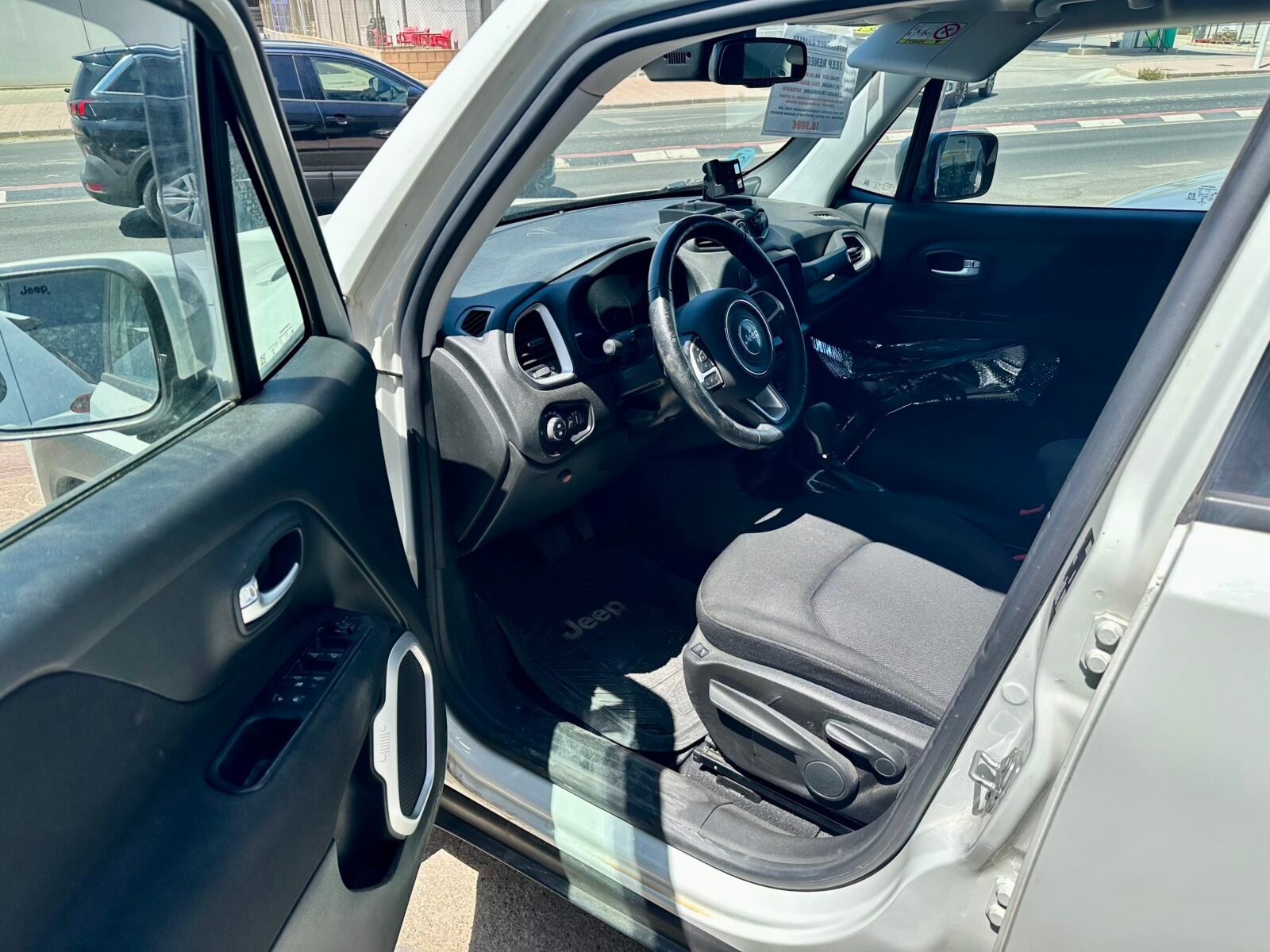JEEP RENEGADE 1