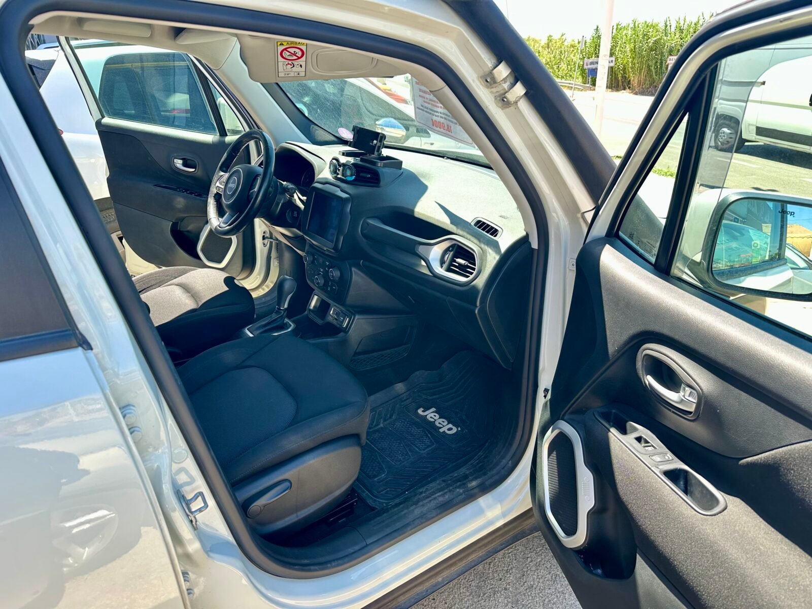JEEP RENEGADE 1